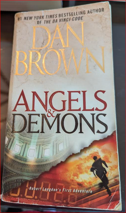 DAN BROWNS ANGELS & DEMONS USED PAPERBACK BOOK
