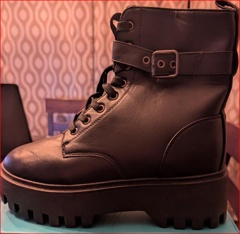 WOMENS BOOTS